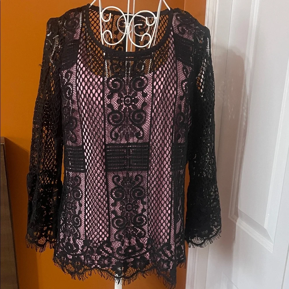 Nicole Miller Black Lace Top with Pink Underlay – Size L (Regular) - Picture 2 of 16